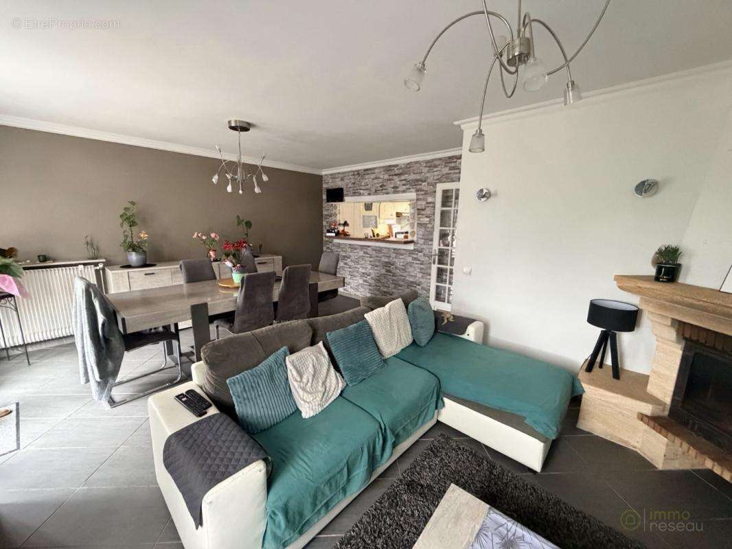 Maison à MOUSSY-LE-VIEUX
