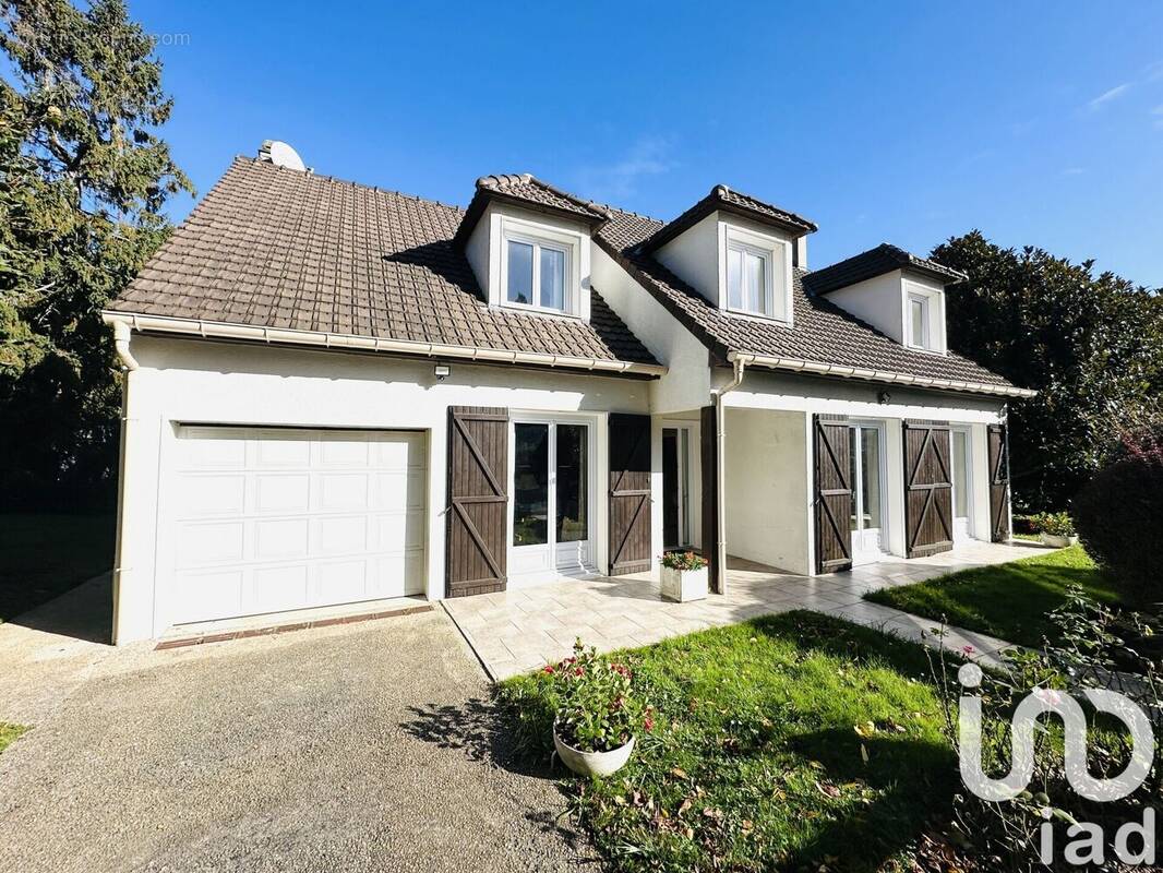 Photo 1 - Maison à SAINT-ARNOULT-EN-YVELINES