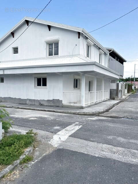 Maison à LE MOULE
