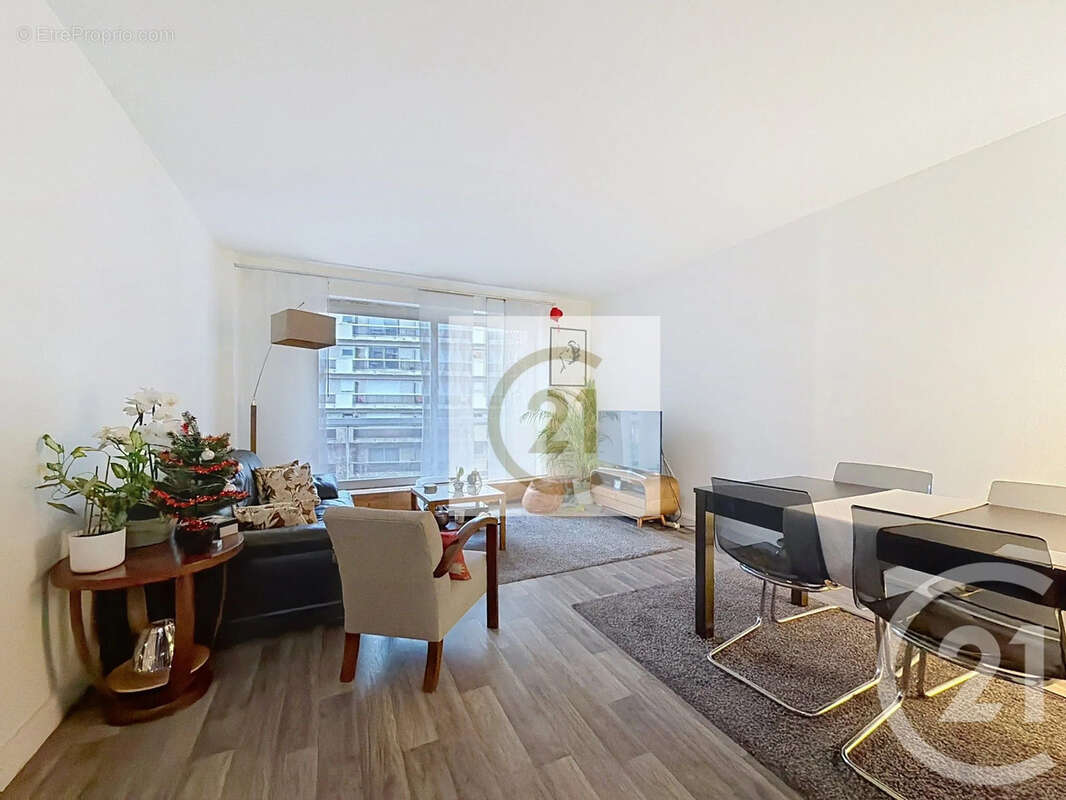 Appartement à PARIS-12E