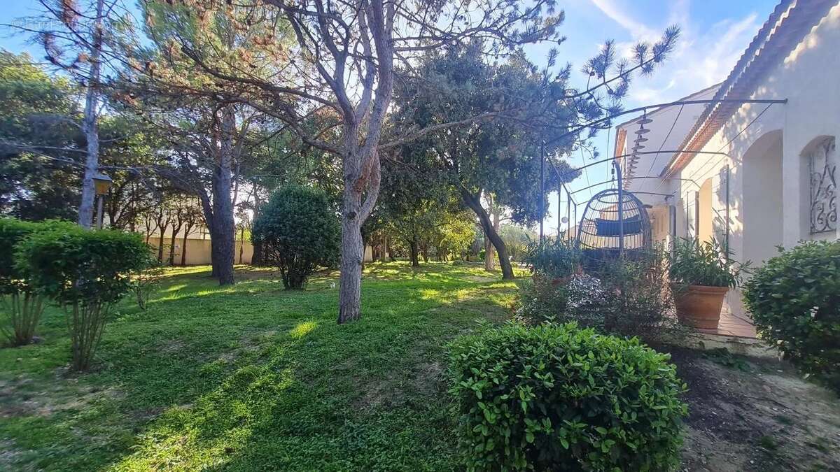 Maison à ROCHEFORT-DU-GARD