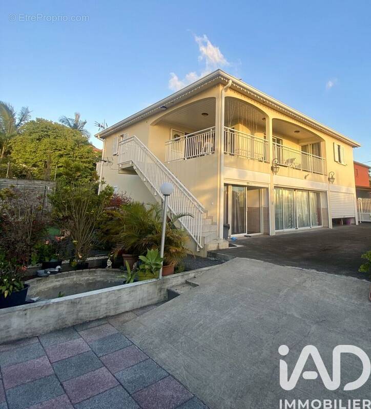 Photo 1 - Maison à SAINT-PIERRE