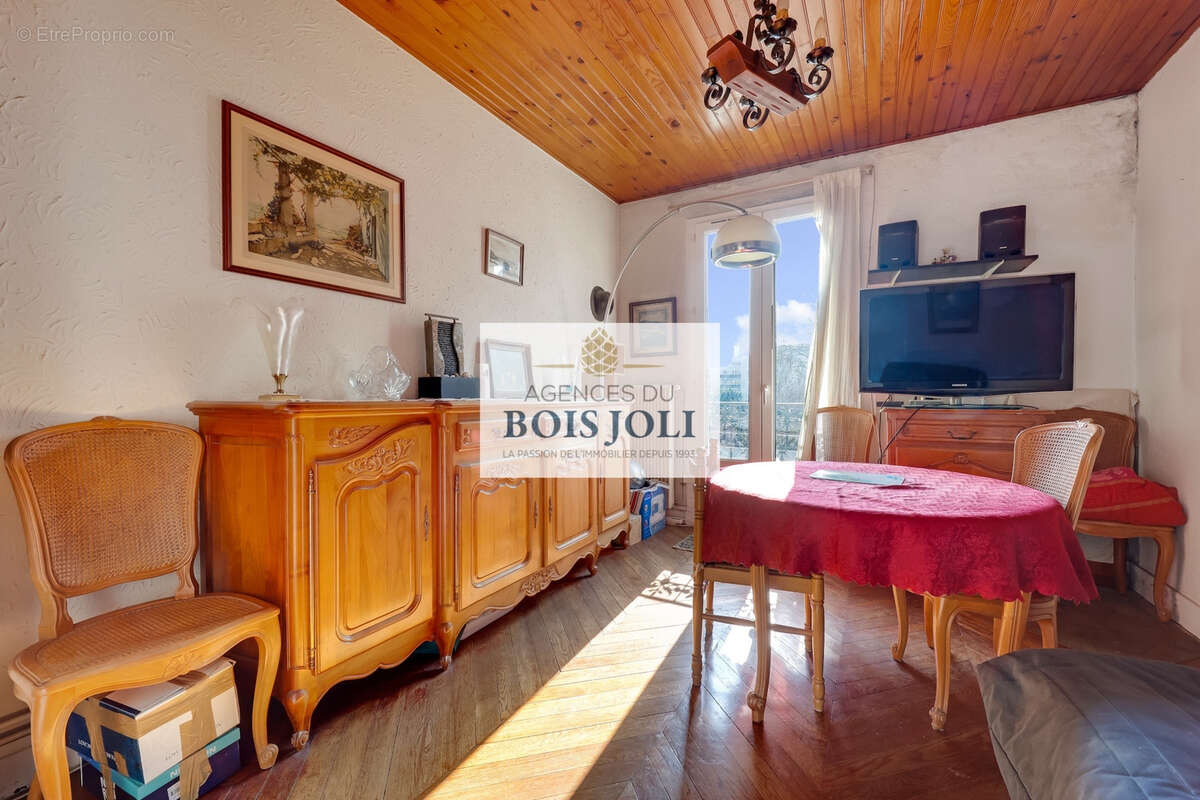 Appartement à ISSY-LES-MOULINEAUX