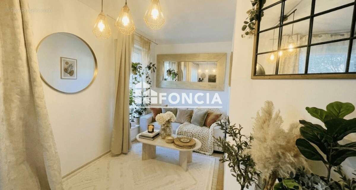 À vendre – Appartement T2 avec terrasse et stationnement – Résidence Les Collines de Saint-Antoine - photo 3