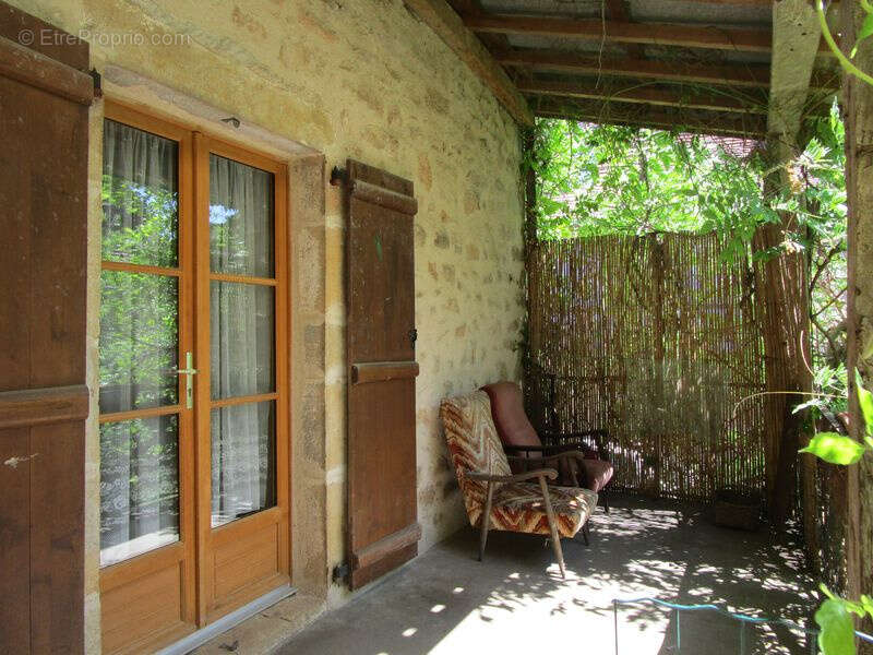 Maison à LOUBRESSAC