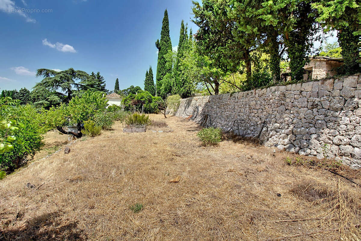 A VENDRE FLAYOSC Maison de plain-pied 100 m² Piscine Garage sur 2644 m² de terrain - photo 14