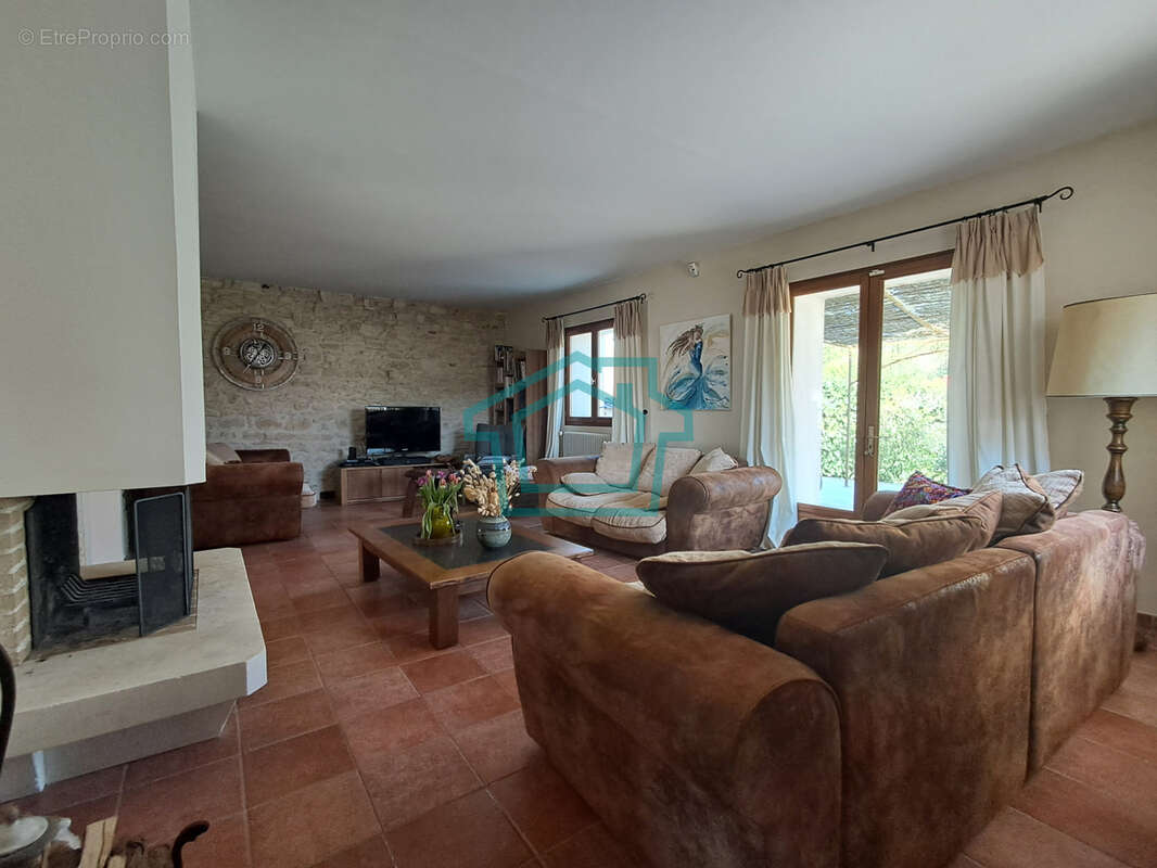 Maison à THOIRY