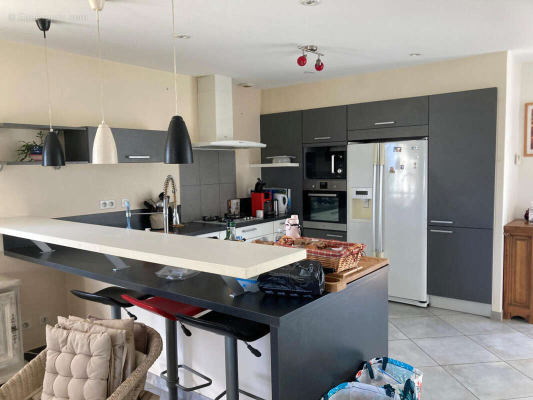 cuisine - Maison à SAINT-PIERRE-LAFEUILLE