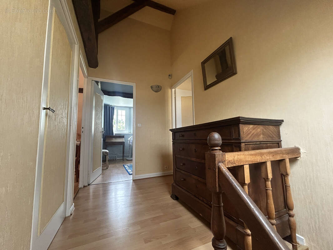 Propriété de 7473 m2 située au calme : maison avec dépendance et étang - photo 10