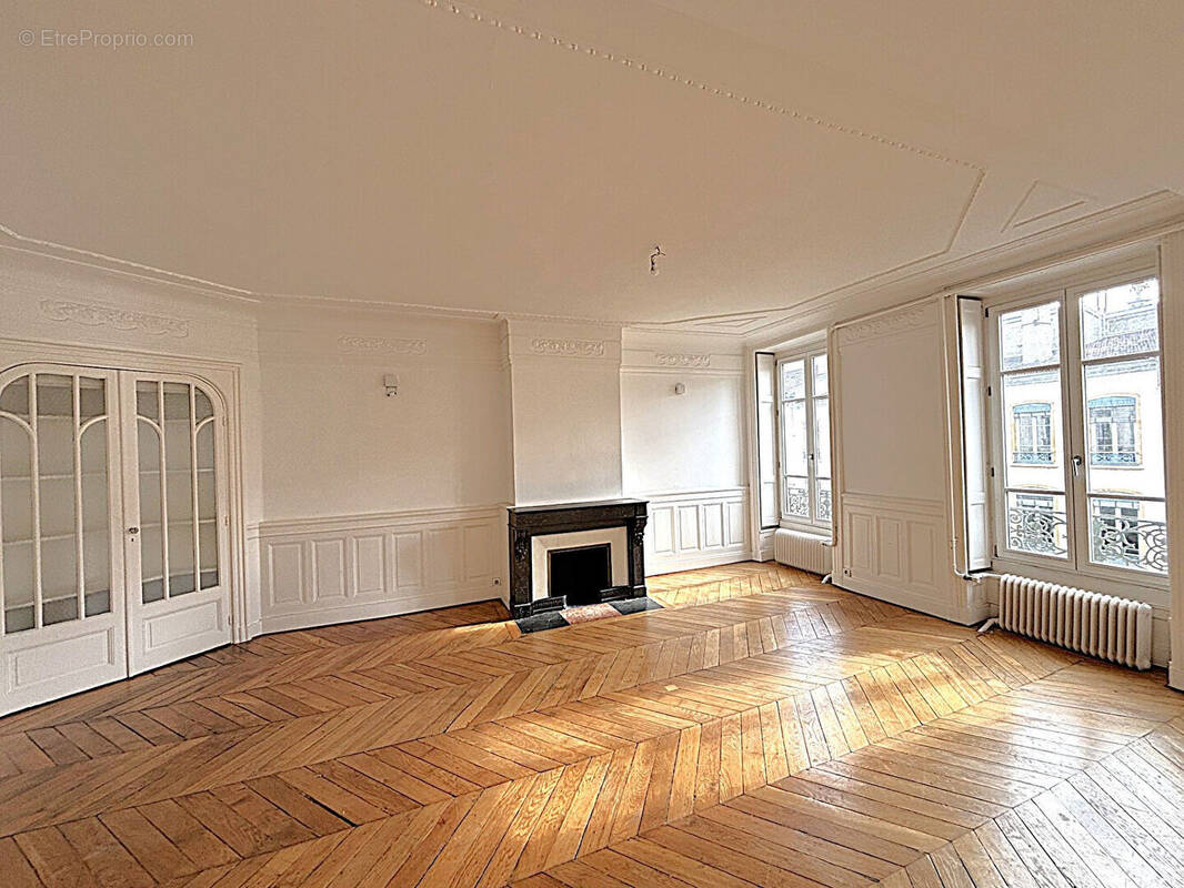 Appartement à LYON-2E