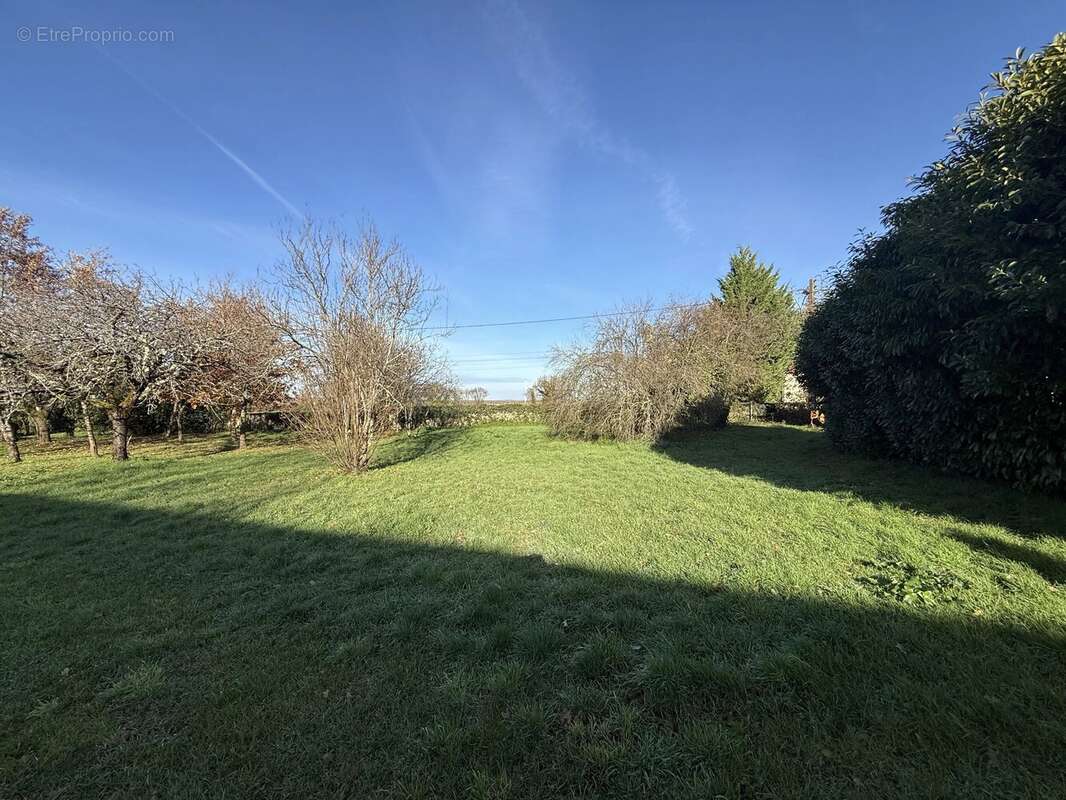 Maison à SAINT-FRAIGNE