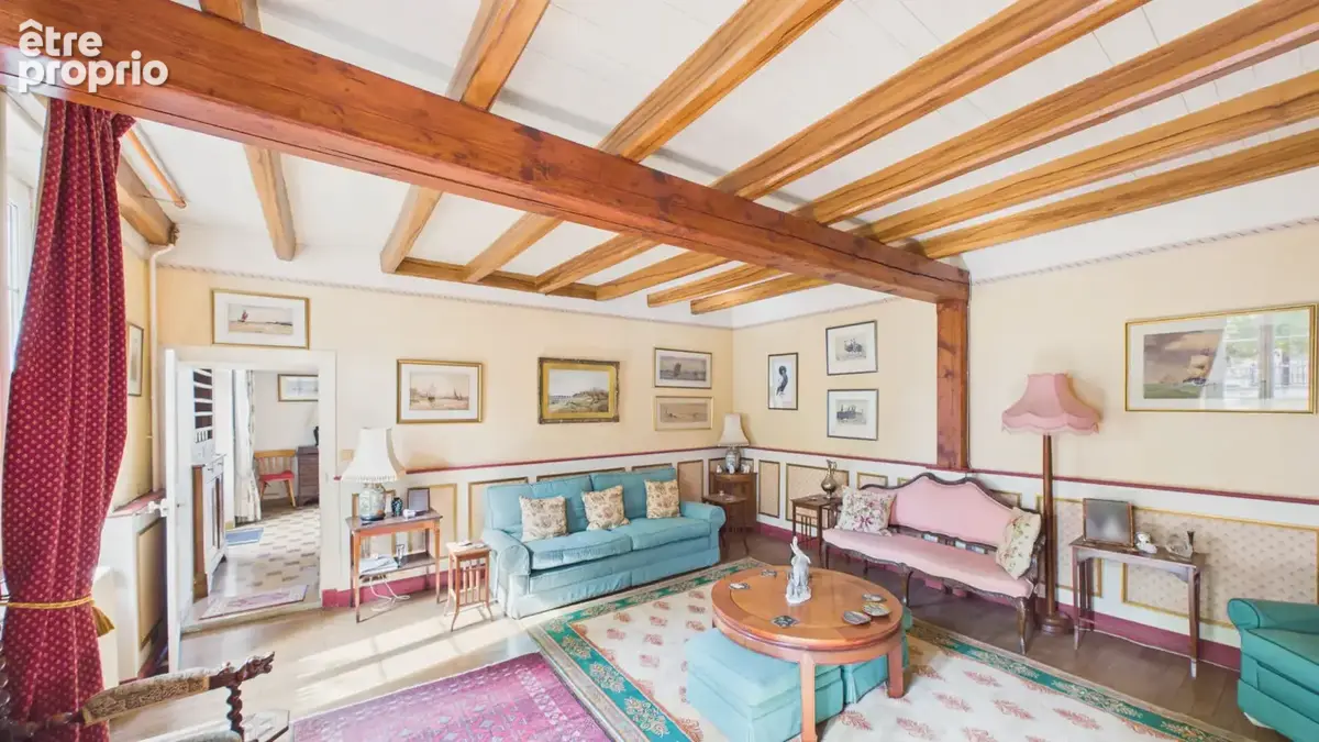 Élégant manoir charentais avec gîtes, piscine chauffée et vaste terrain - photo 2