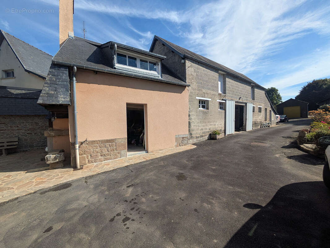 Maison à FOUGERES