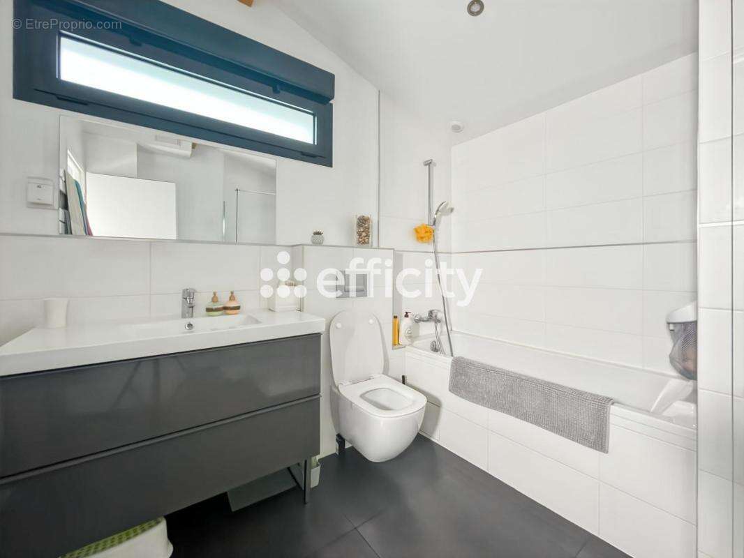 Maison 150 m² à Chaville  - photo 13