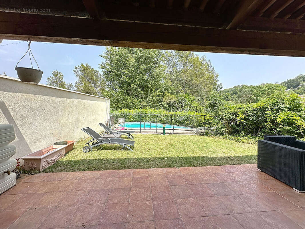 Maison à ROQUEFORT-LES-PINS