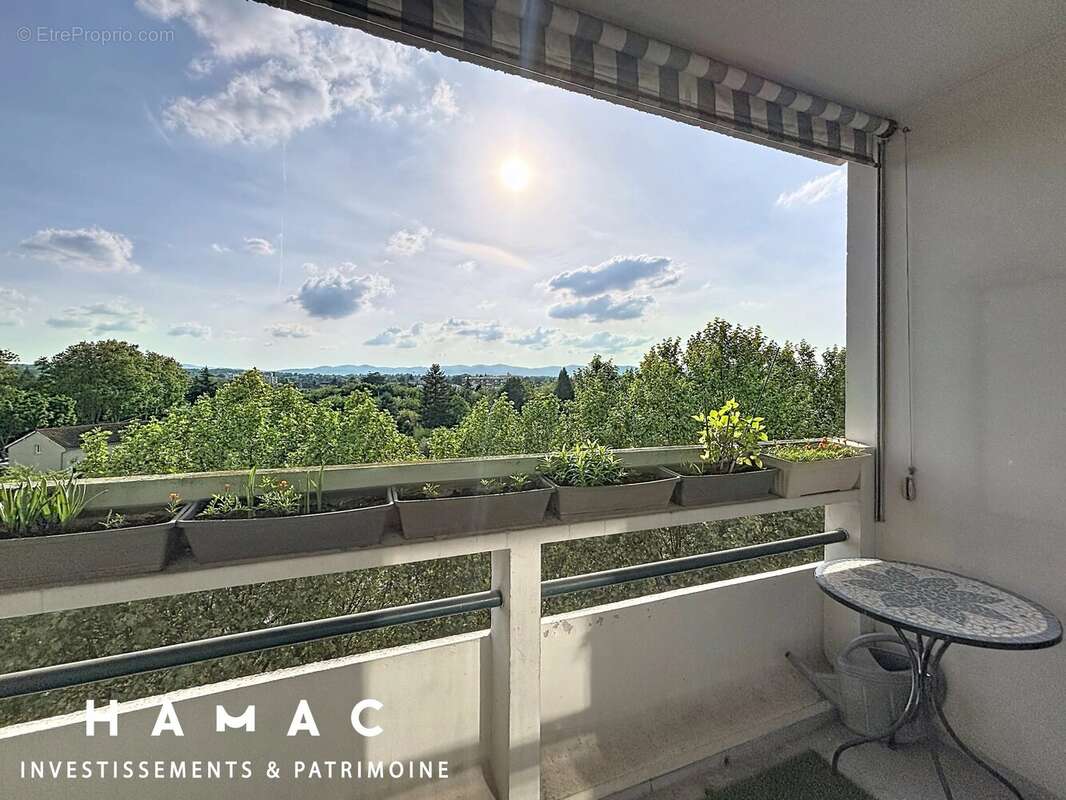 Appartement à TASSIN-LA-DEMI-LUNE