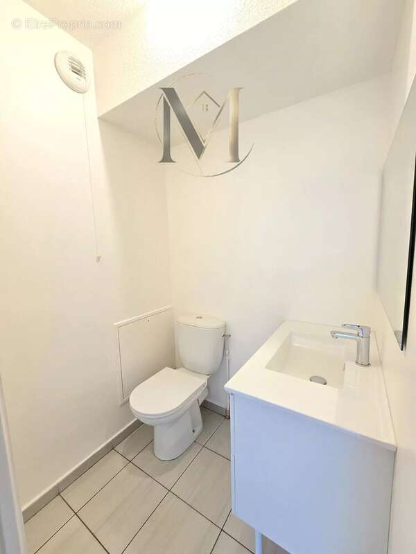Appartement à LONS