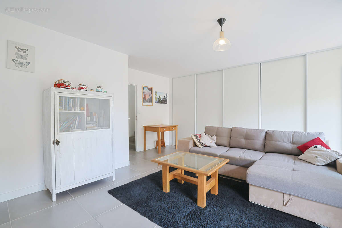 Maison à SOLLIES-PONT