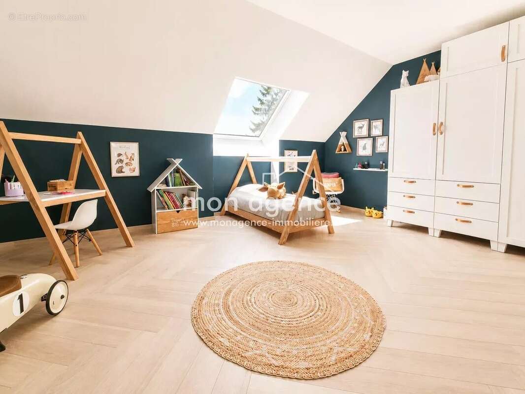 Maison à BUCHY