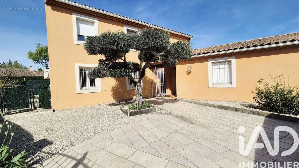 Photo 2 - Appartement à L'ISLE-SUR-LA-SORGUE