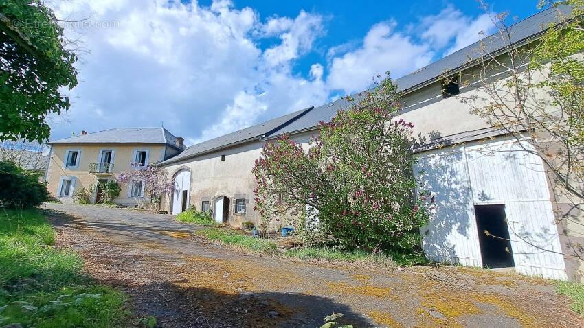 Maison à MANZAT