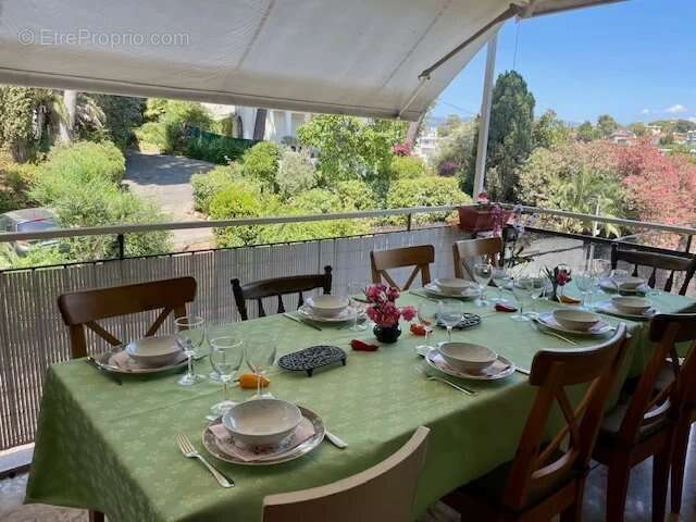 Appartement à LE CANNET