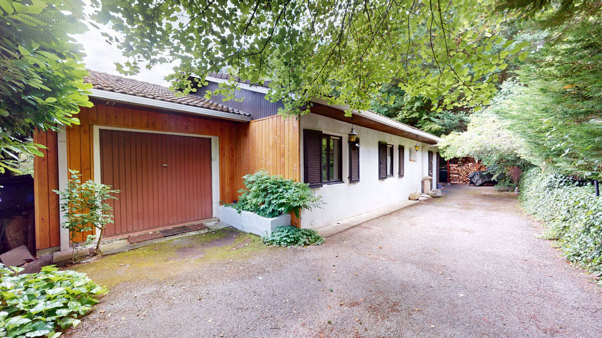 Maison à SAINT-PAUL-DE-VARCES