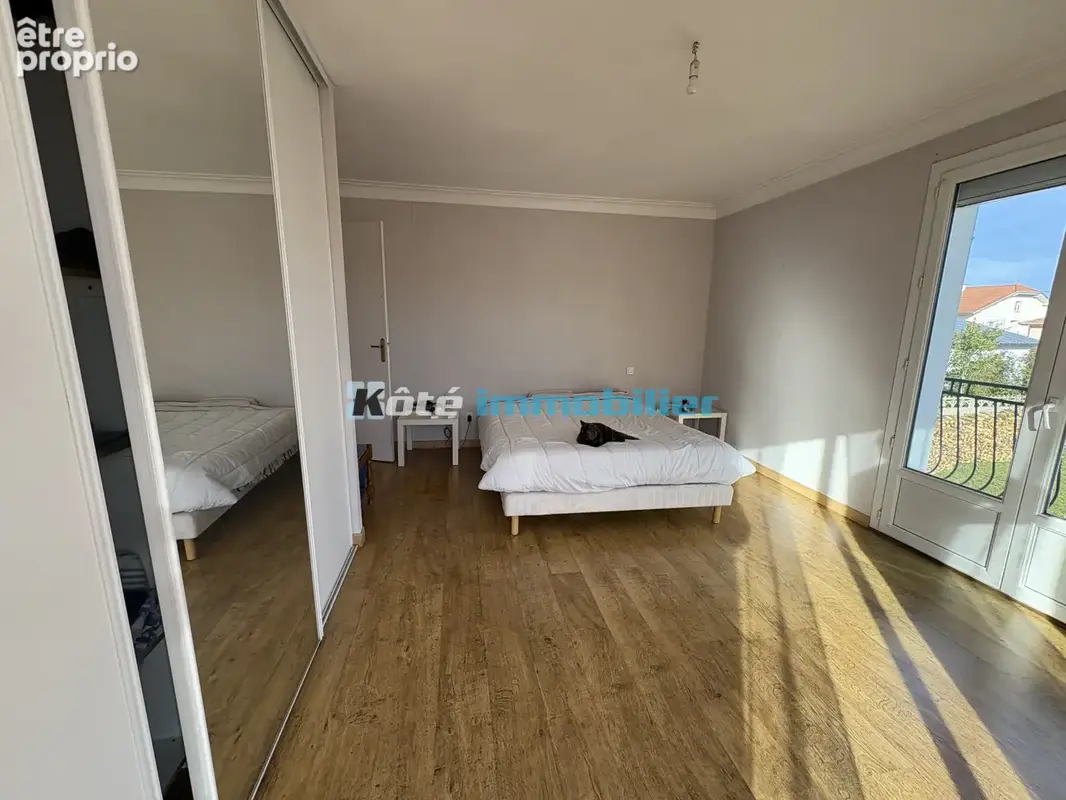 Maison avec cinq chambres et un bureau - photo 10