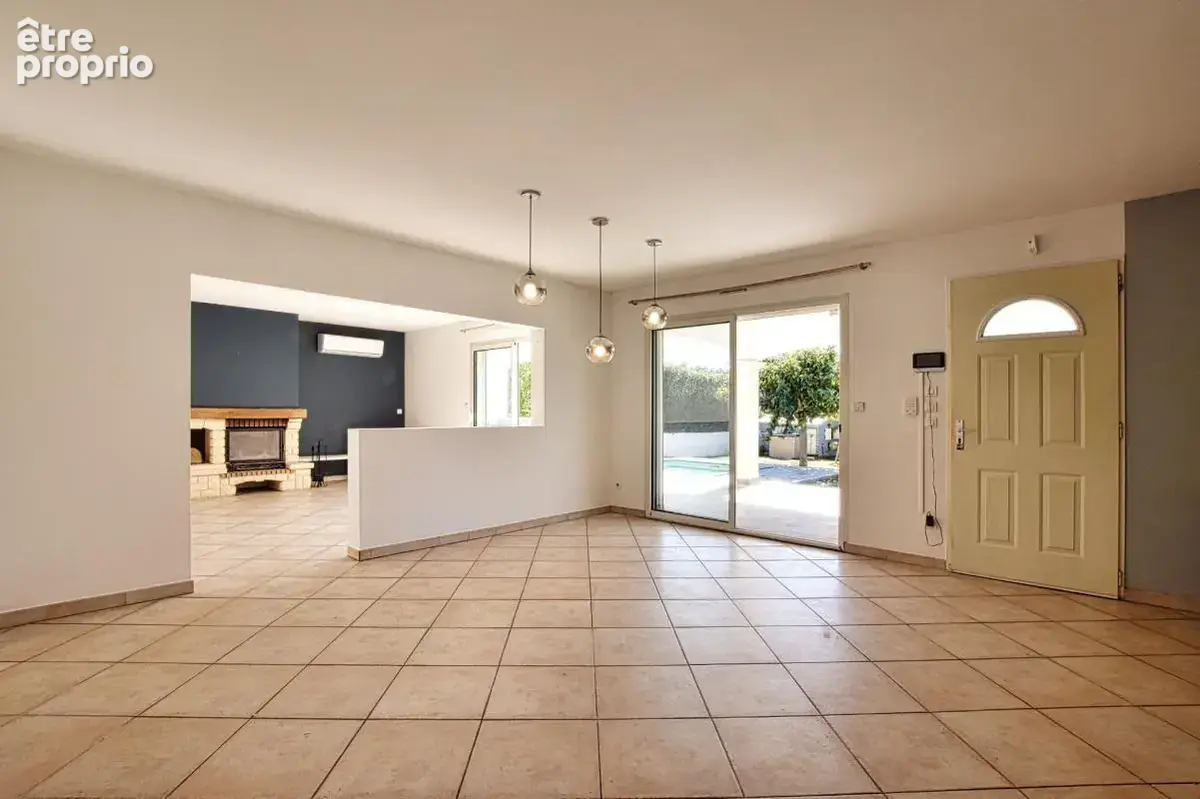 Villa de plain-pied avec piscine et appartement indépendant au calme - photo 5