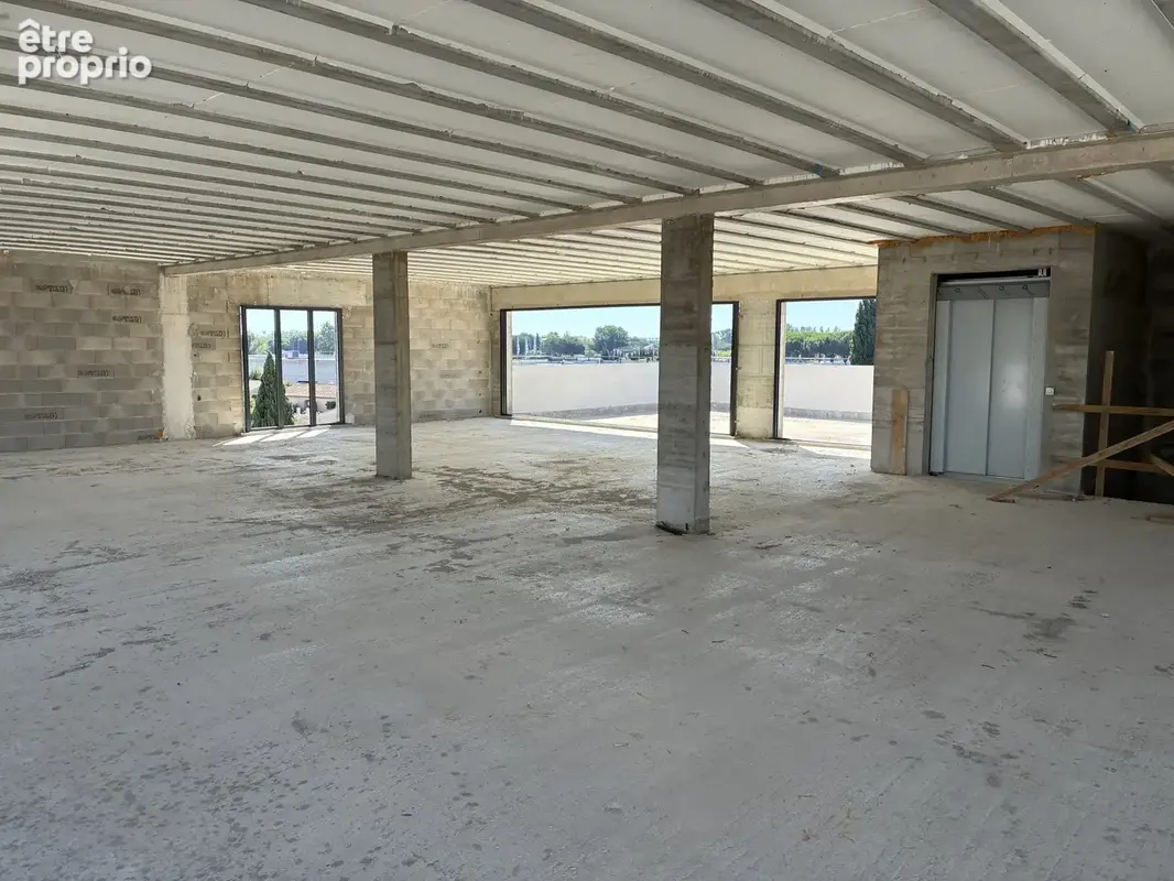 Commerce à FREJUS