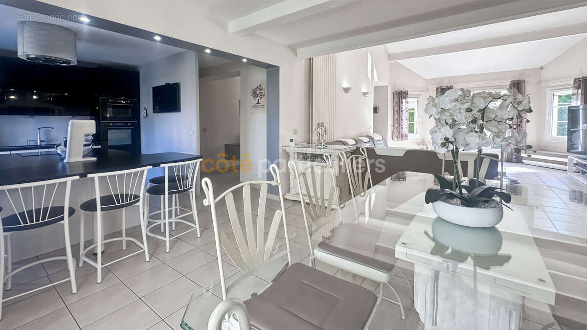 Servon - belle maison familiale avec piscine - photo 9