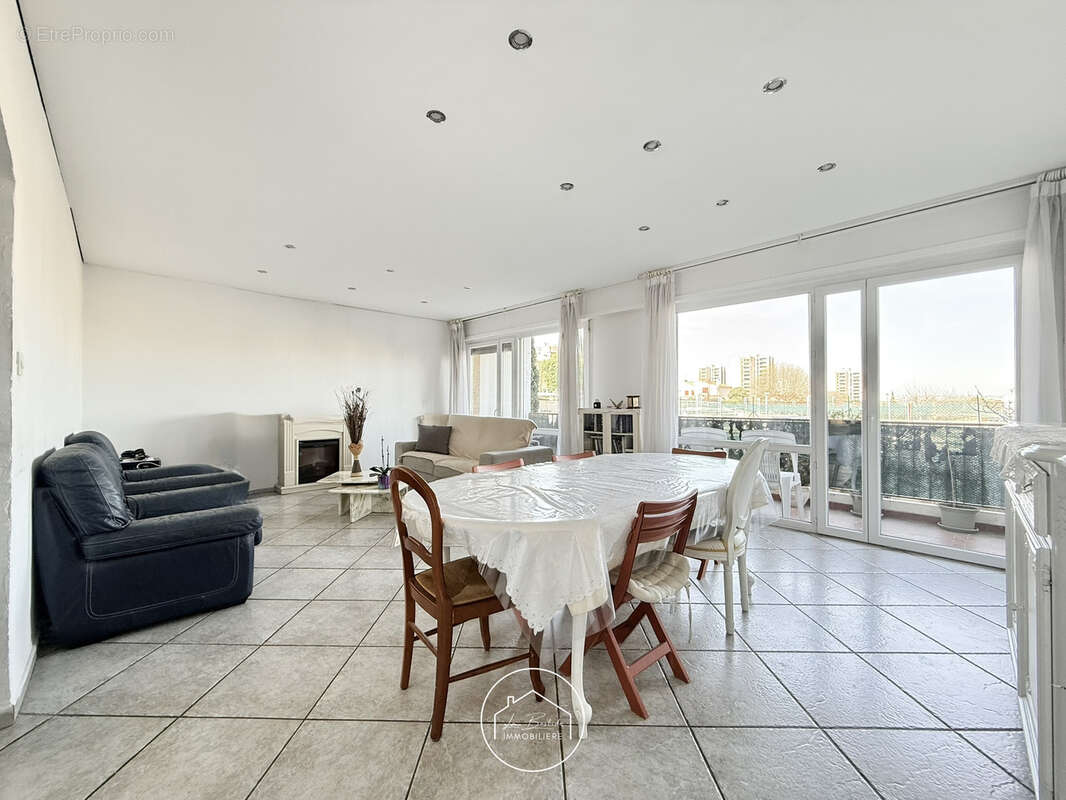 Appartement à MARSEILLE-10E