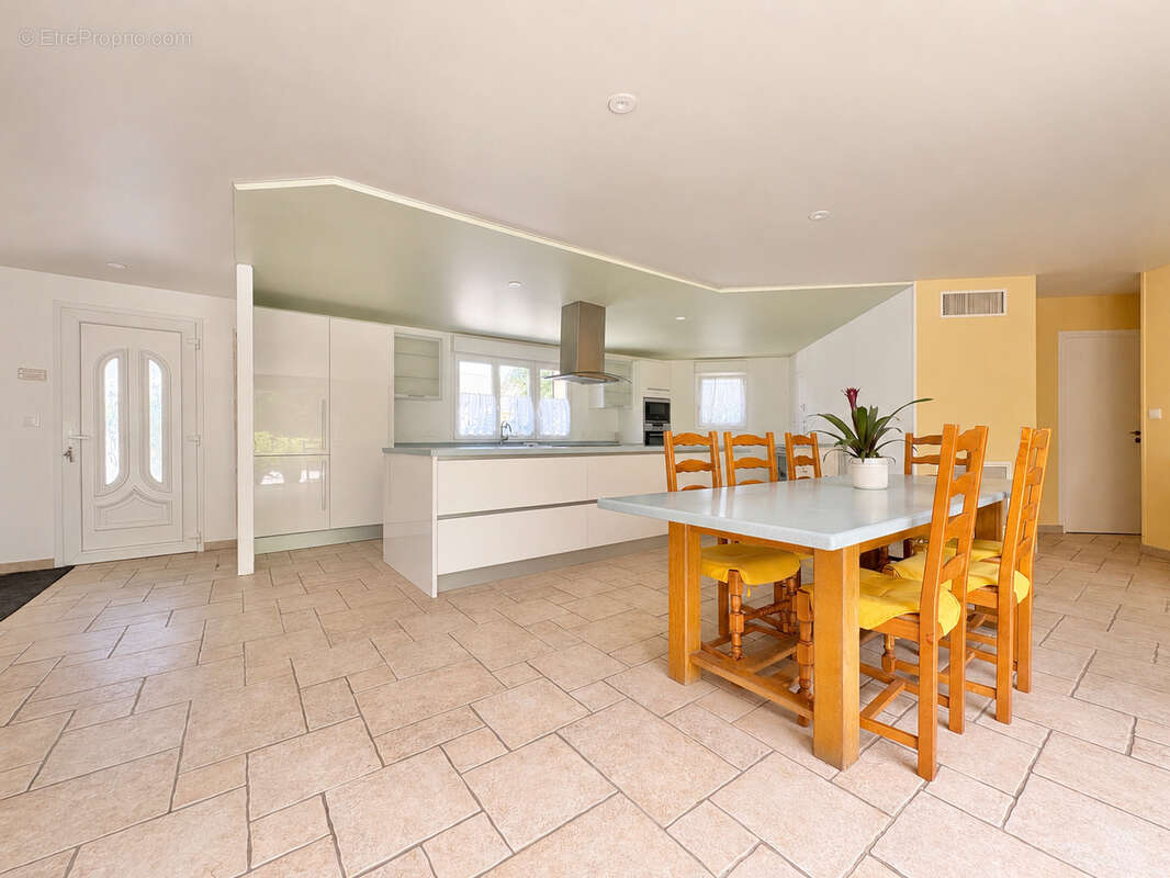 Maison de village - 240m2 - parc arbore - photo 8