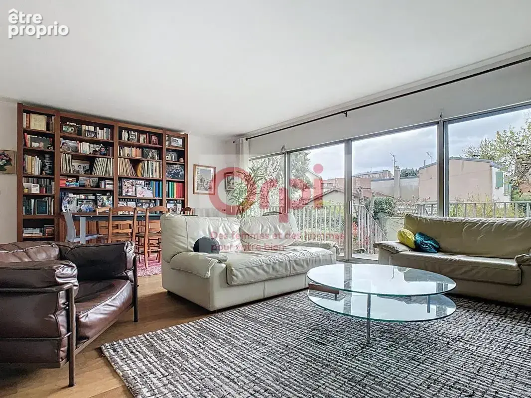 Clamart Gare - Maison 7/8 pièces terrain 374 m² - photo 3