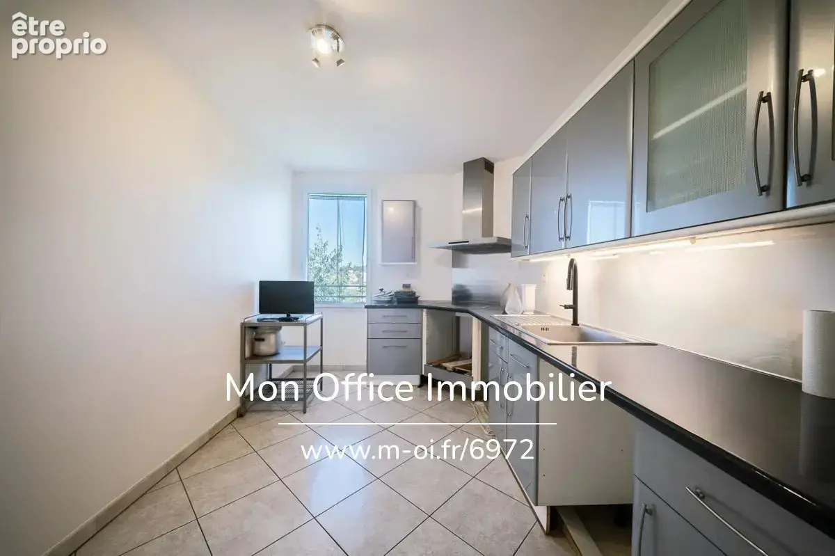 Référence : 6972-MTR. - T4 Duplex Terrasses et Parking en sus - photo 6