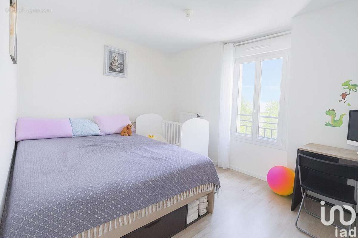 Photo 3 - Appartement à LE PLESSIS-TREVISE