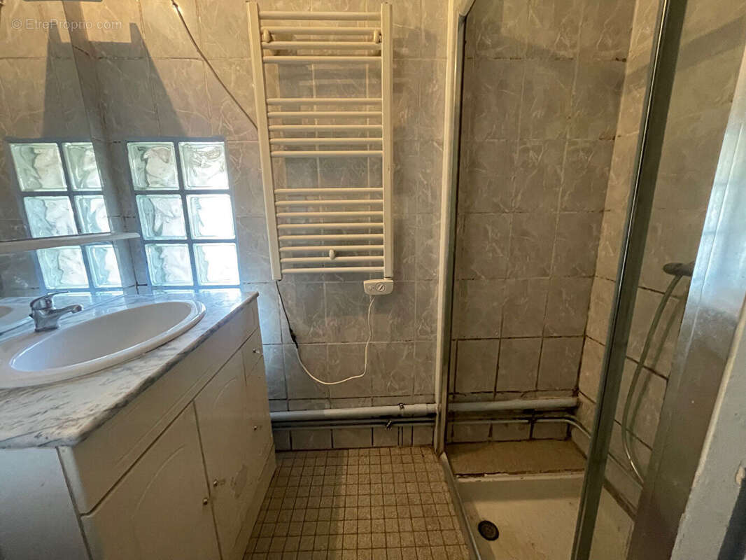 Maison indépendante dur 605m² de terrain - photo 5