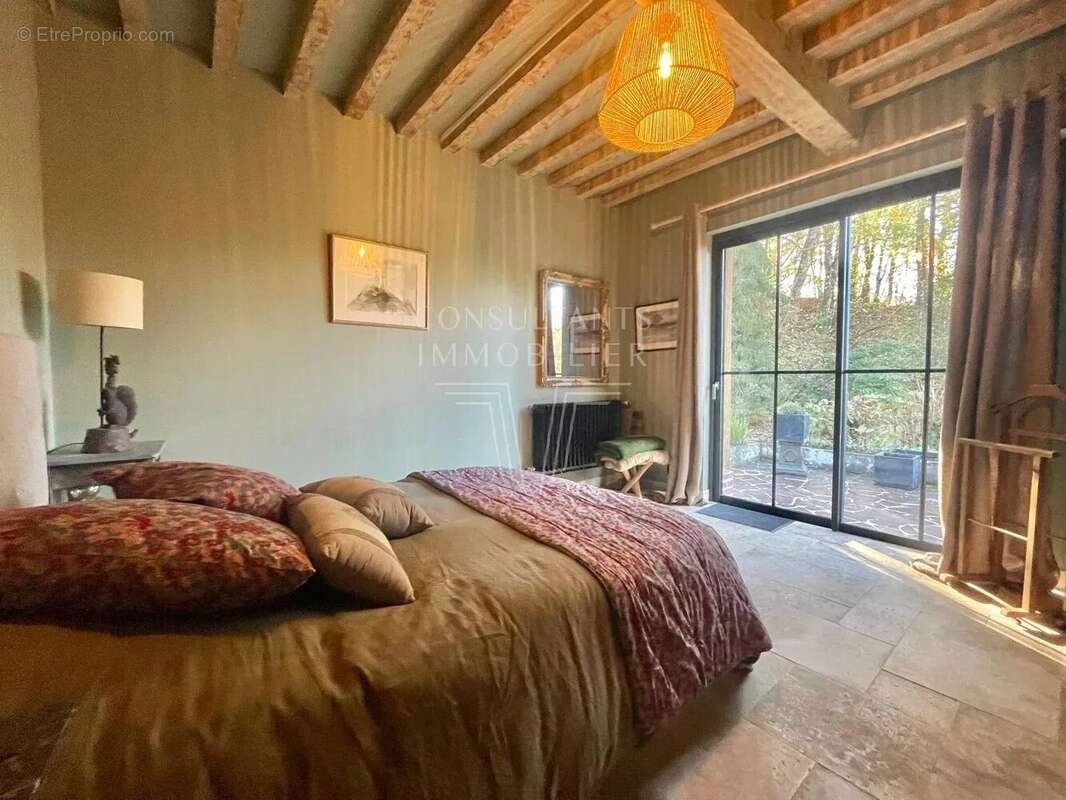 Maison à CORMEILLES