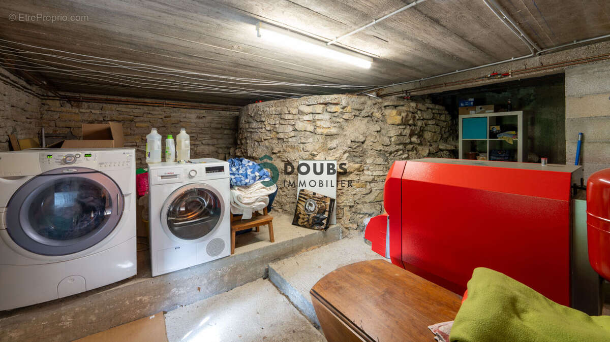 Maison à PIERREFONTAINE-LES-VARANS