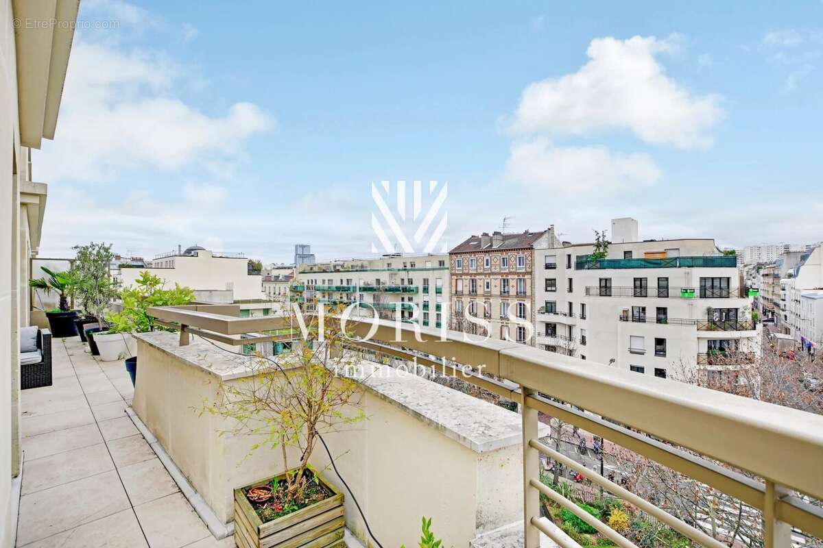 Appartement à LEVALLOIS-PERRET