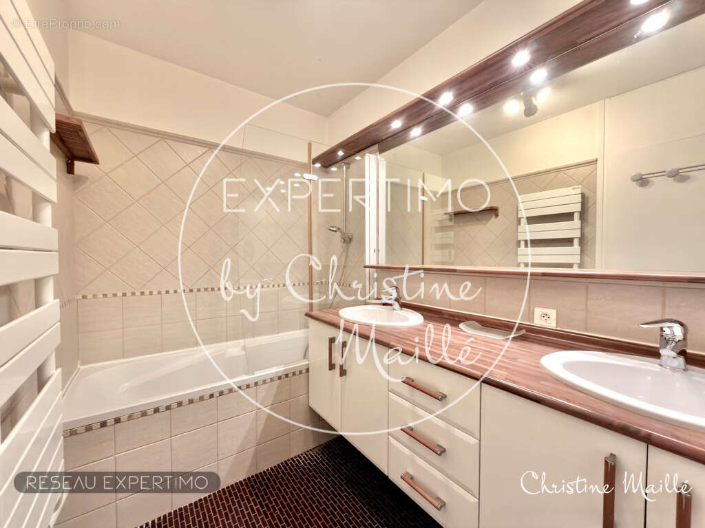 Appartement à VERSAILLES