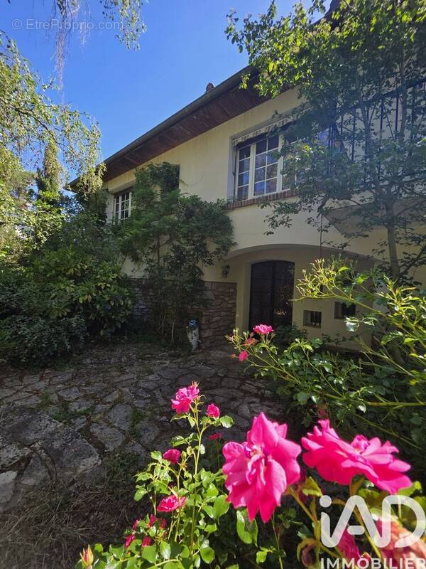 Photo 1 - Maison à BELLERIVE-SUR-ALLIER