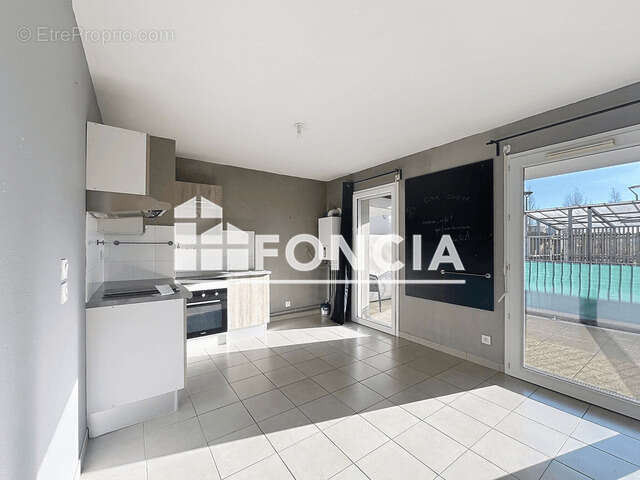 Appartement à COLOMBELLES