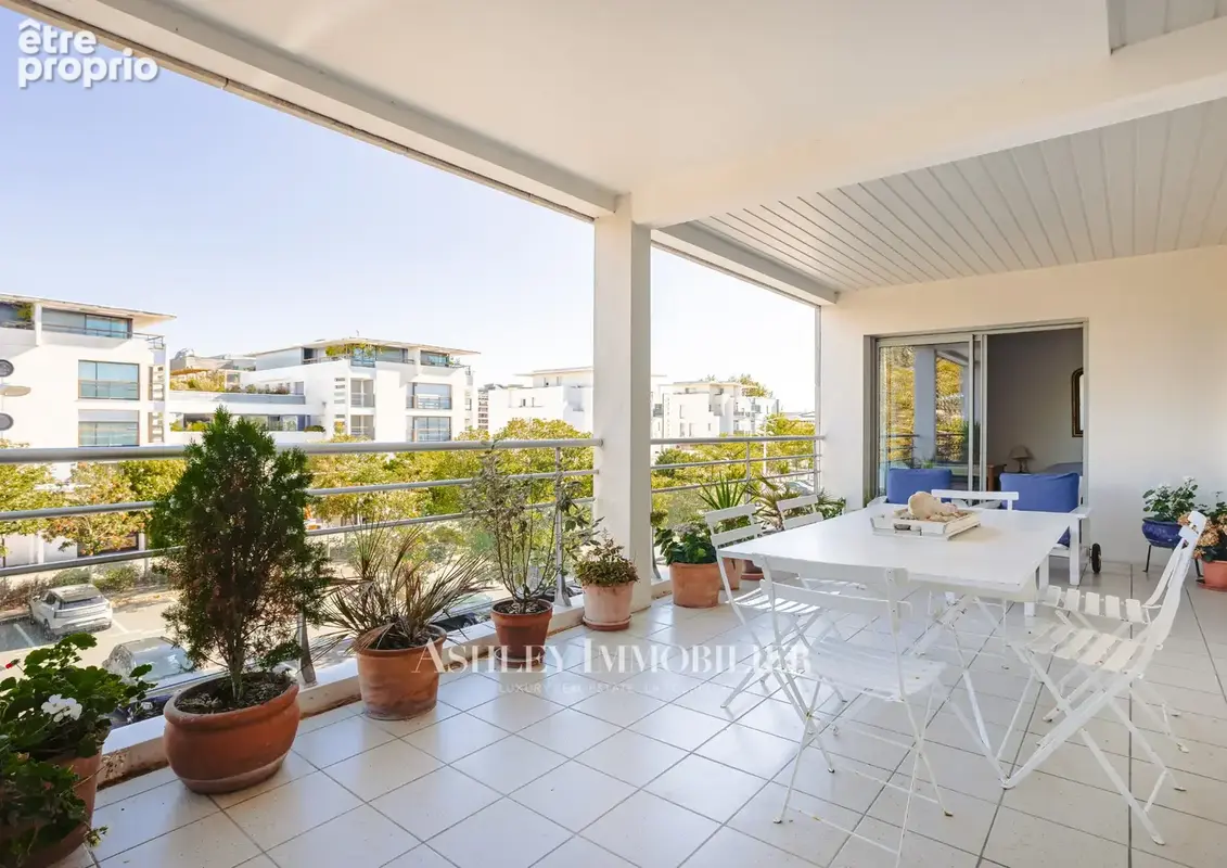 Appartement d'exception 188 m2 avec terrasse et vue sur le Chenal   La Rochelle - Quartier Médiathèque - photo 19