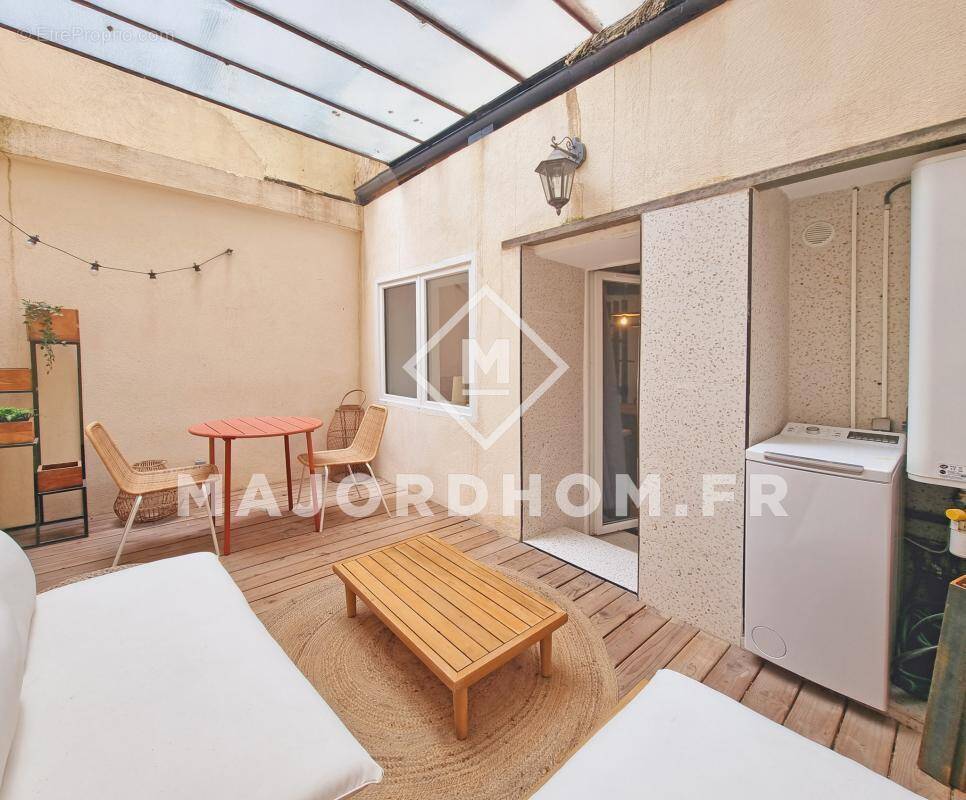 Appartement à MARSEILLE-1E