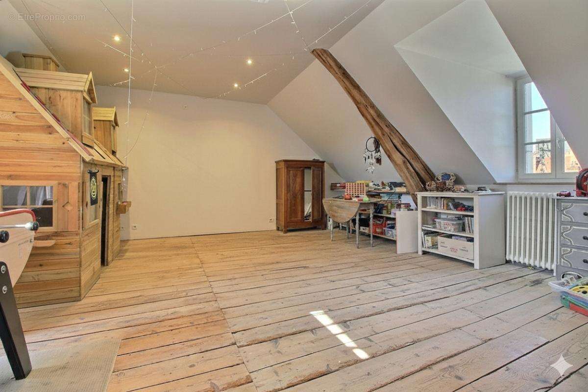 Maison à CHATEAUNEUF-SUR-LOIRE