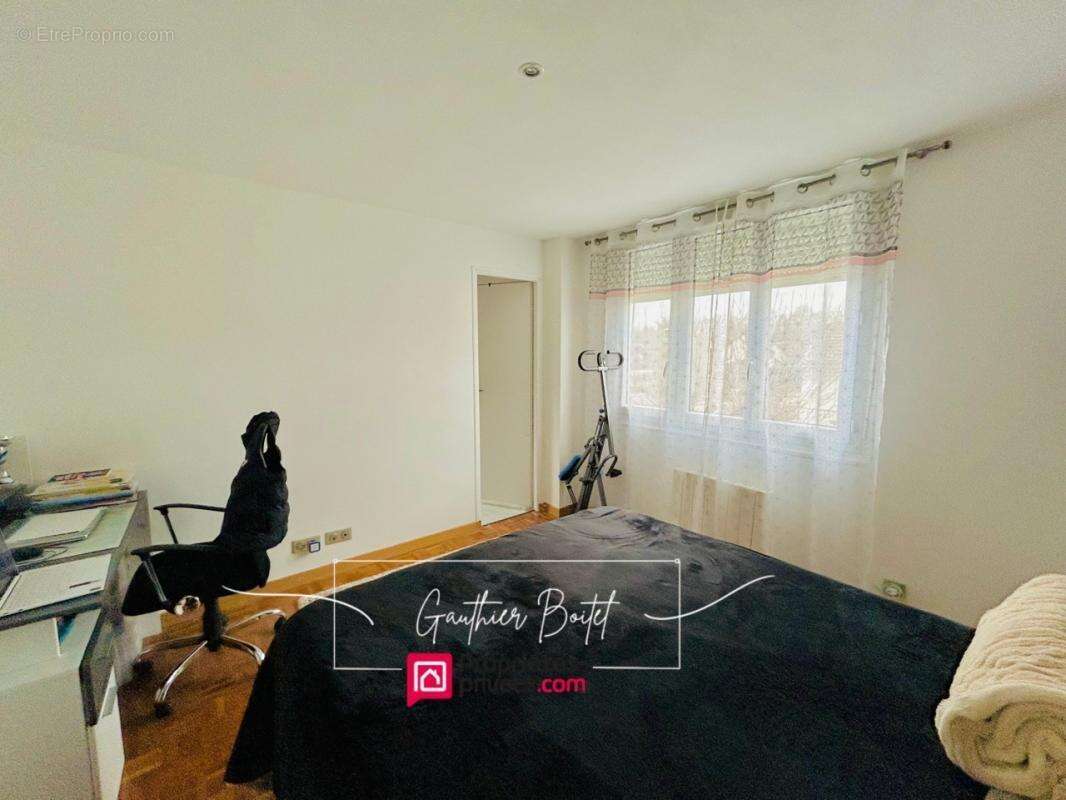 Maison à FONTENAY-TRESIGNY