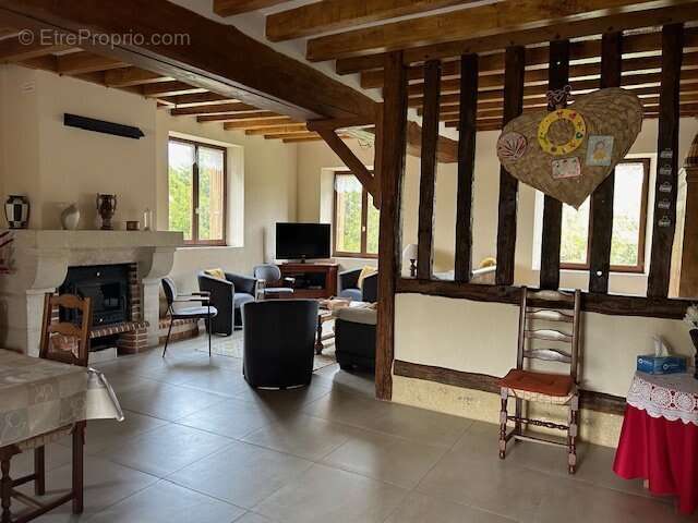 Maison à BESSE-SUR-BRAYE