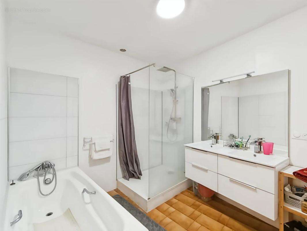 Maison à ROQUEMAURE