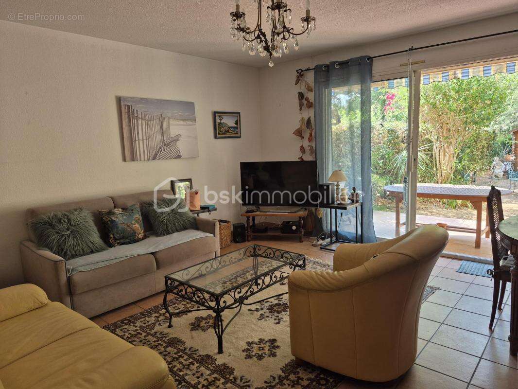 Maison à CARQUEIRANNE